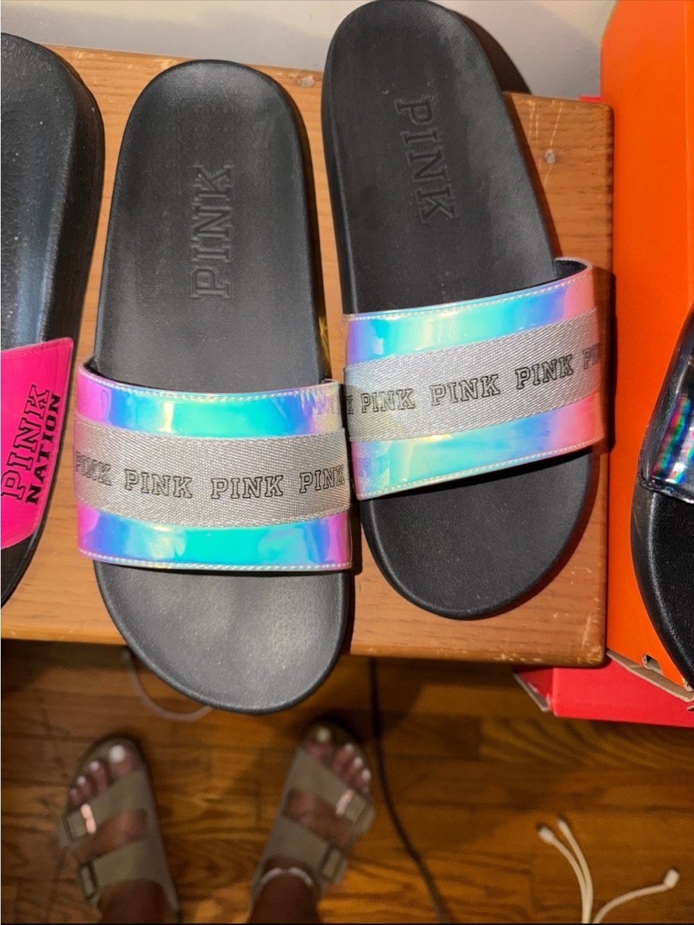 Women’s large 8/9 pink sandals